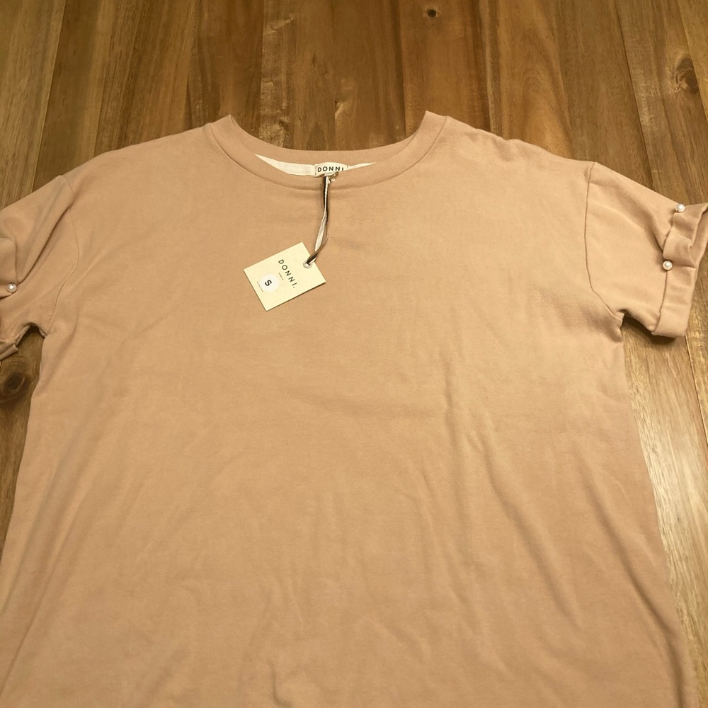 DONNI Pearl Tee - Latte - S - NWT - Picture 6 of 6